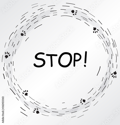 Circular frame with cat foot prints
