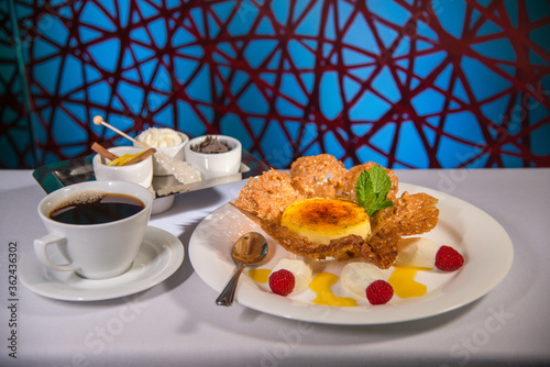 Creme Brule' and Coffee