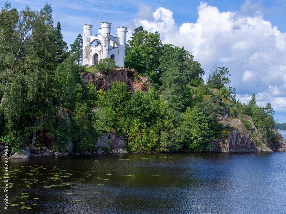 Isle of the Dead and the chapel of Ludwigstein may Sunny day. The old Park estate of Monrepo.