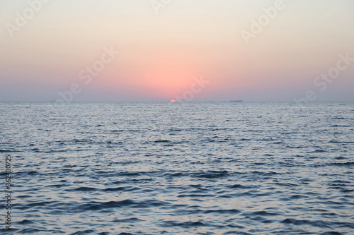 Fototapeta Naklejka Na Ścianę i Meble -  summer sunrise on the sea