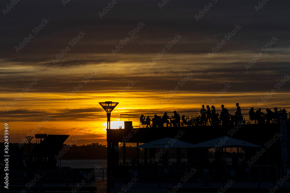 Fototapeta premium Beautiful nature in the evening when the sun is barking