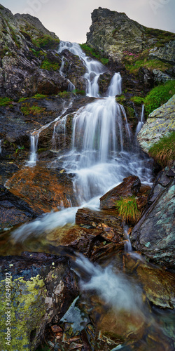 Fototapeta Naklejka Na Ścianę i Meble -  Beautiful mountain waterfall