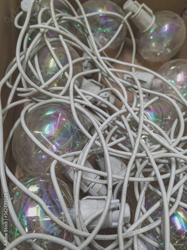 Cuadro en lienzo Tangle of wires and bulbs