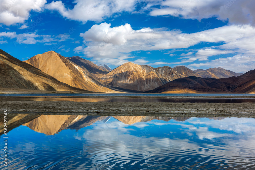 Obraz premium Mountains and Pangong tso (Lake). It is huge and highest lake in Ladakh.