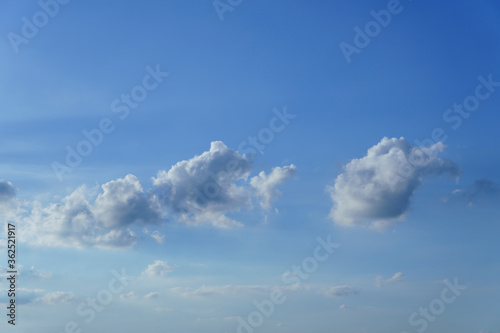 white cloud in the blue sky