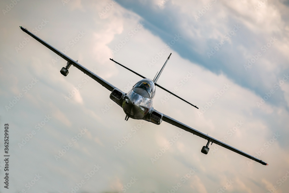 TS-11 Iskra