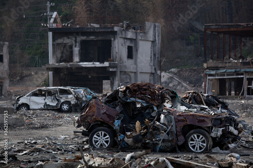 Obraz na płótnie 2011年 大槌町 被害 車 