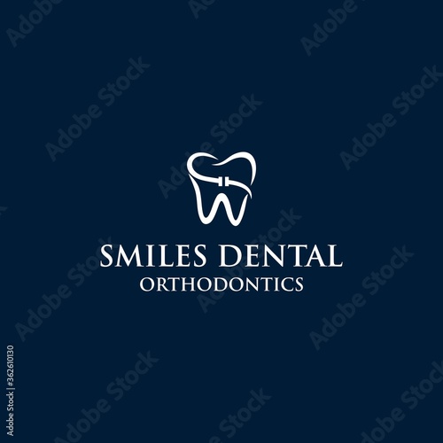 A dental vector illustration of a smiling tooth logo template