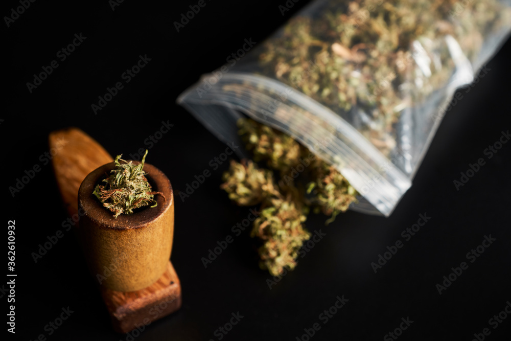 Marihuana en pipa. Marihuana en pipa.