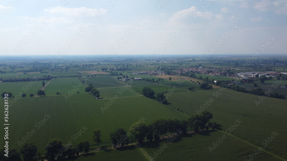 Foto ripresa aerea della campagna