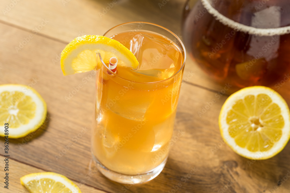 Refreshing Cold Lemonade and Iced Tea Refreshing Cold Lemonade and Iced Tea