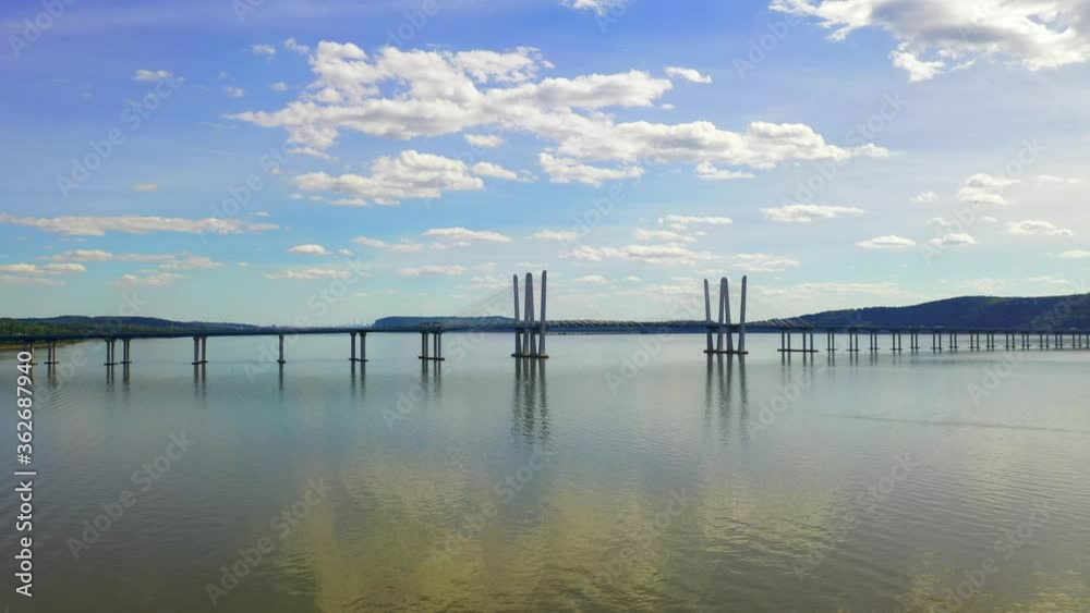 This video shows views of the brand new Tappan Zee Bridge. This video shows views of the brand new Tappan Zee Bridge.