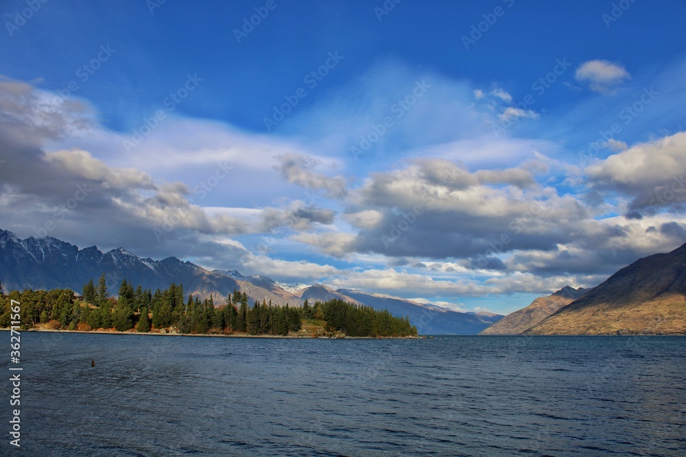 lake and mountains
lake wakatipu NZ lake and mountains
lake wakatipu NZ