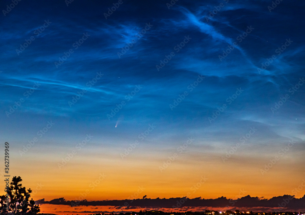 Fototapeta premium Comet Neowise and Noctilucent Clouds in the Early Morning over Great Falls Montana