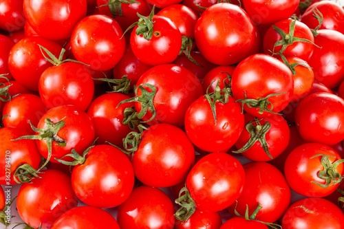 red tomato raw ripe vegetab...
