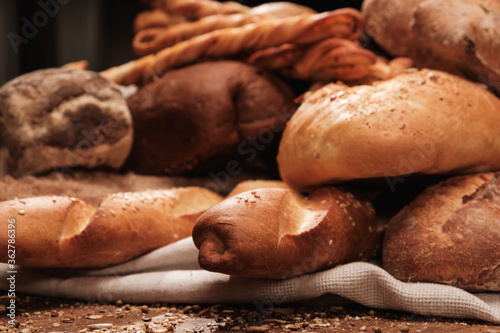 Fragrant bread in textile b...