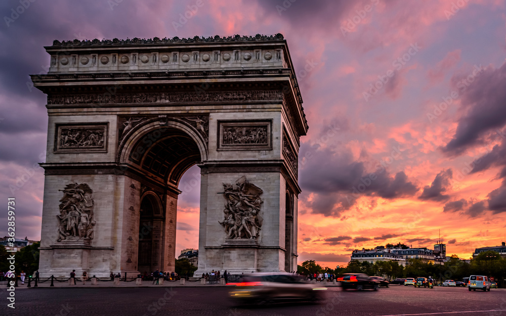 The Arc de Triomphe de l'Étoile (