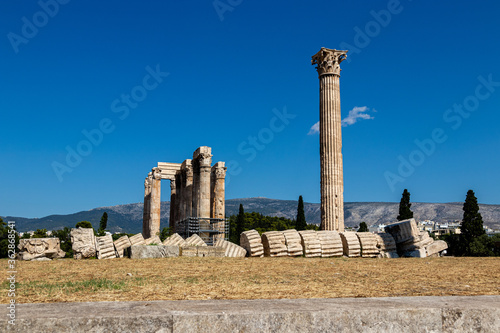 columns at the site of the temple of Zeus in Athens. the ruins of the temple of zeus photo