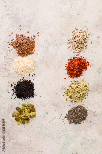 Fototapeta Naklejka Na Ścianę i Meble -  The small bunches of different fragrant seeds