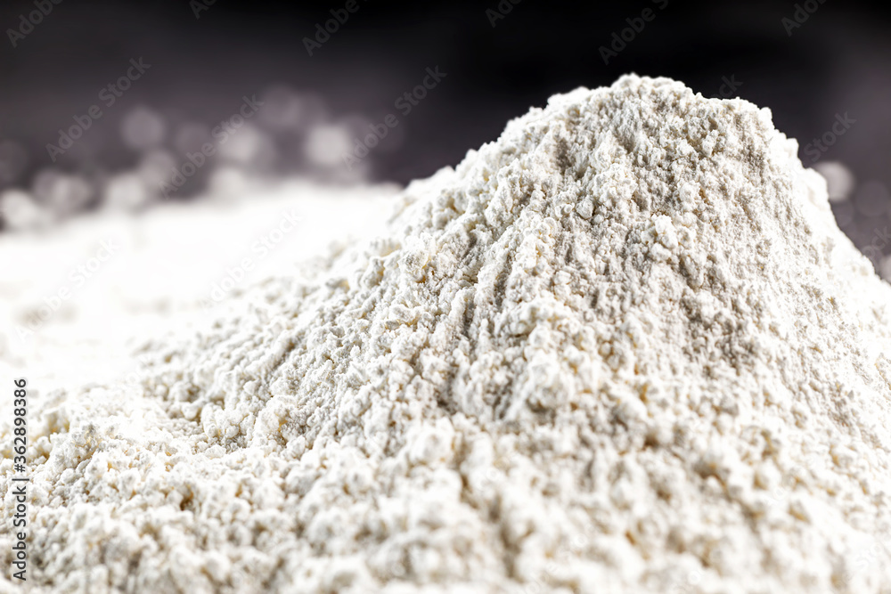 Kaolin is a mineral of inorganic constitution, chemically inert, extracted from deposits and processed in different granulometric bands. Used in the food, paper and paints industry
