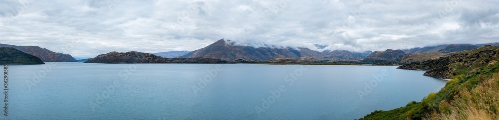 Scenery on the Minaret Burn Track, Lake Wanaka, New Zealand