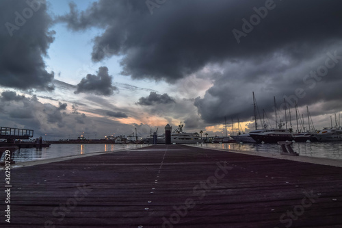 Valencia Harbour with cloudy sky © Nifecam