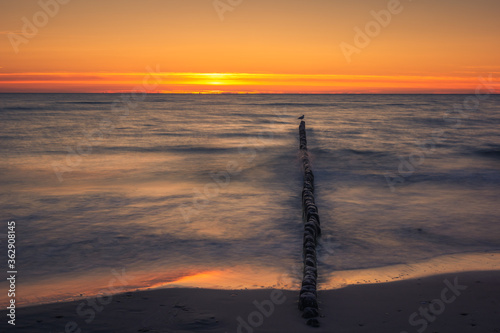 Obraz na płótnie Sunset on the Baltic Sea in Miedzyzdroje, Zachodniopomorskie, Poland w salonie
