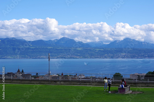 Vue sur le lac Léman depuis Lausanne, Suisse © Clemence Béhier