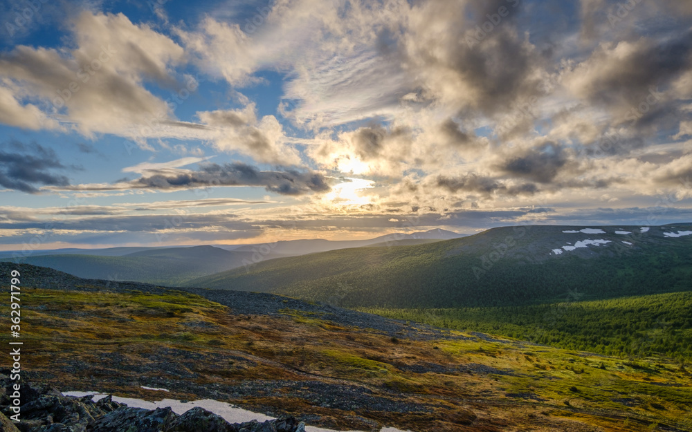 Obraz premium sunset over the mountains