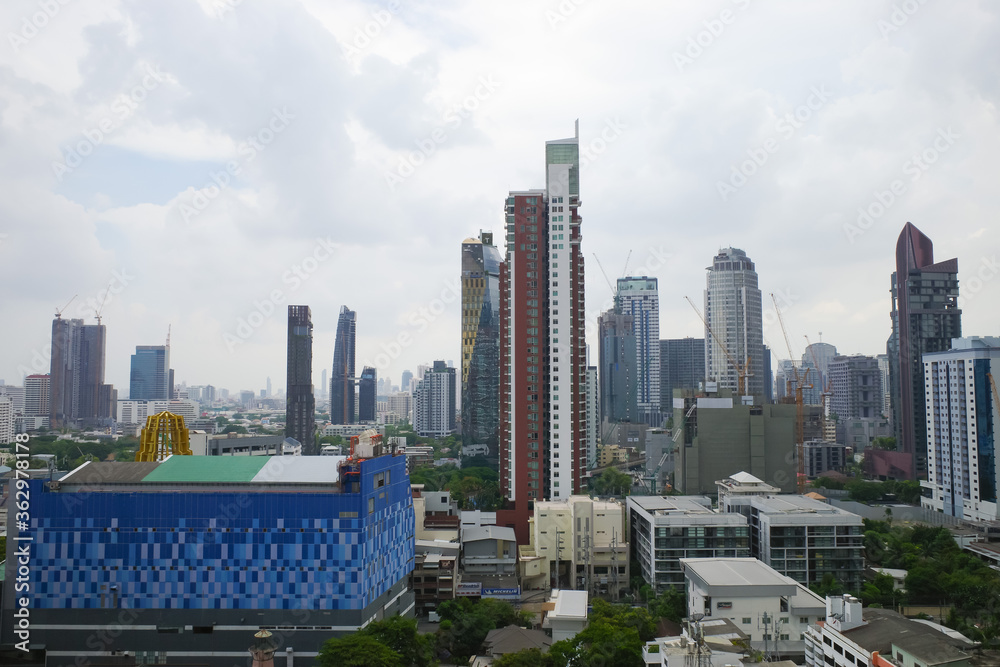 Obraz premium City view of Bangkok city 
