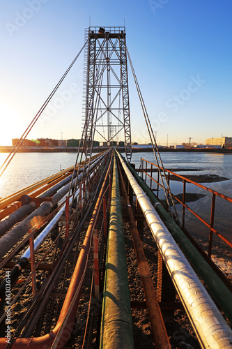 Petroleum transmission pipeline