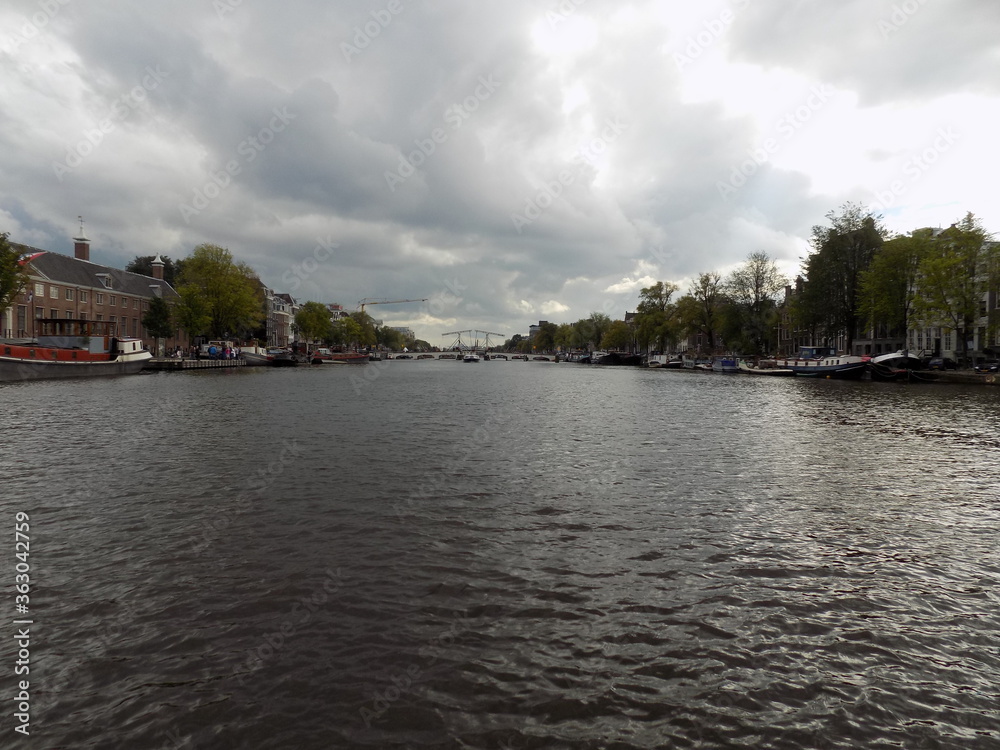 Obraz premium Amsterdam river dam