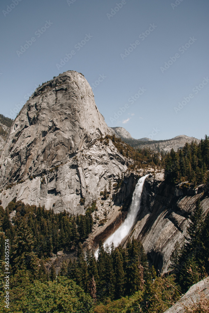 Photo &amp; Art Print yosemite national park, Chloe