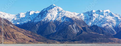 New Zealand mountains © Galyna Andrushko