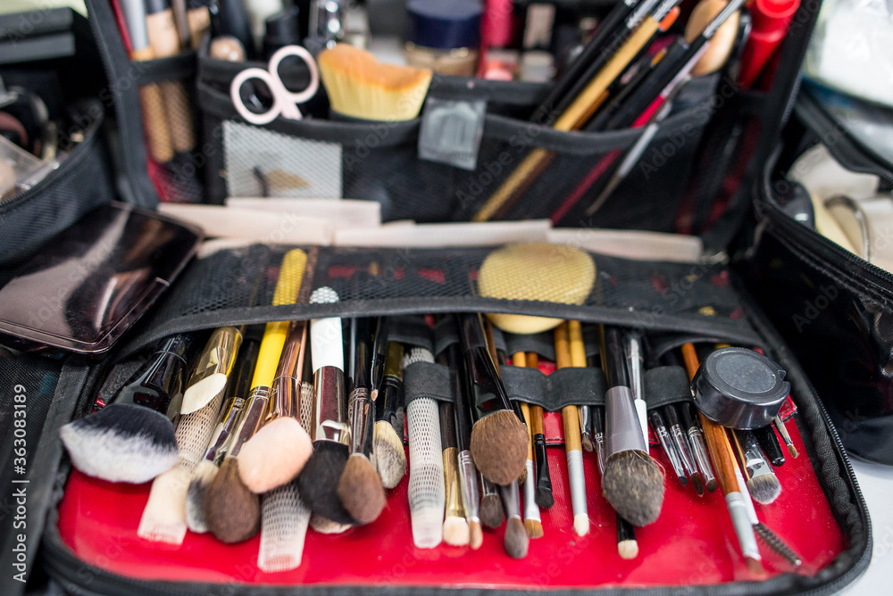 Fototapeta premium professinal make up artist bag