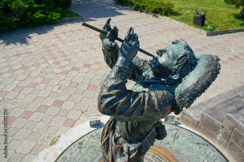 Krasnodar region. Abrau-Durso. Monument to Leonid Utesov photo