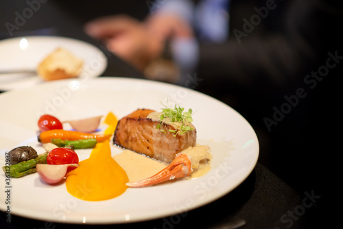 Grilled fillet salmon steakwith vegetable