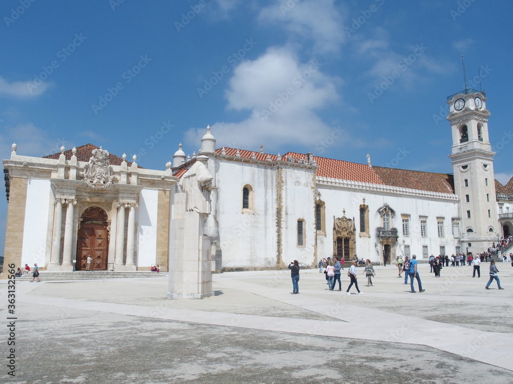 Gelände der berühmten alten Universität von Coimbra Portugal