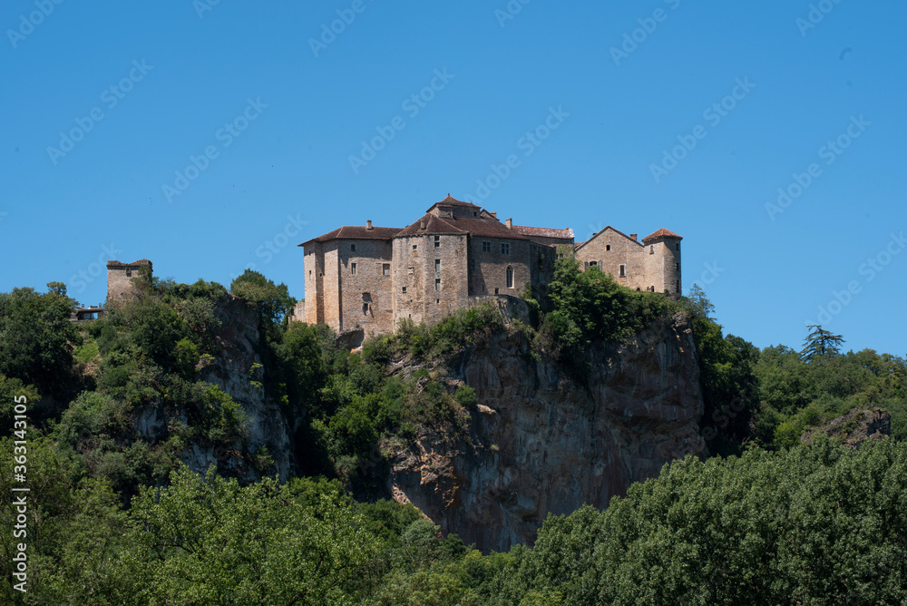 Château de Bruniquel dans le Tarn-et-garonne 
