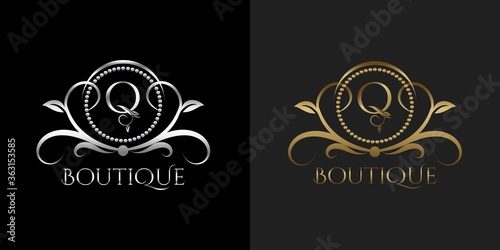 Luxury Logo Letter Q Template Vector Circle for Restaurant, Royalty, Boutique, Cafe, Hotel, Heraldic, Jewelry, Fashion