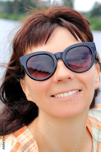 Portrait of a woman in sunglasses