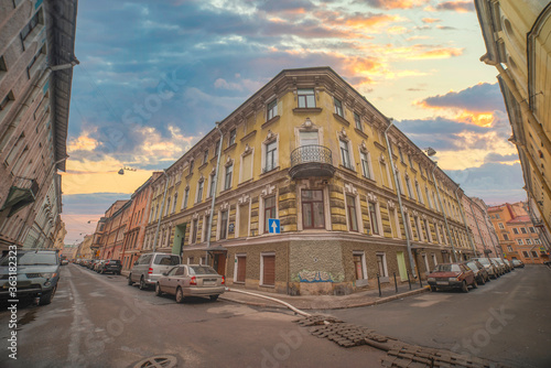 houses in the city of St. Petersburg