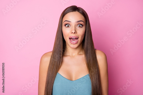 Close up photo of impressed shocked girl listen wonderful private confidential novelty scream shout wear good look spring style outfit isolated over pink color background