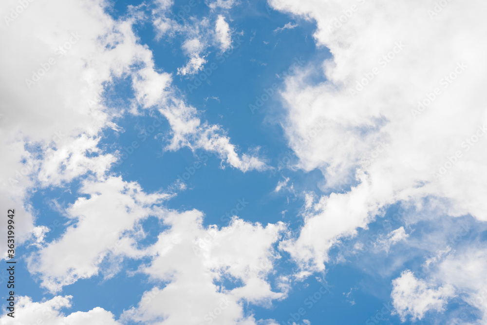 Obraz premium Blue sky with clouds for background