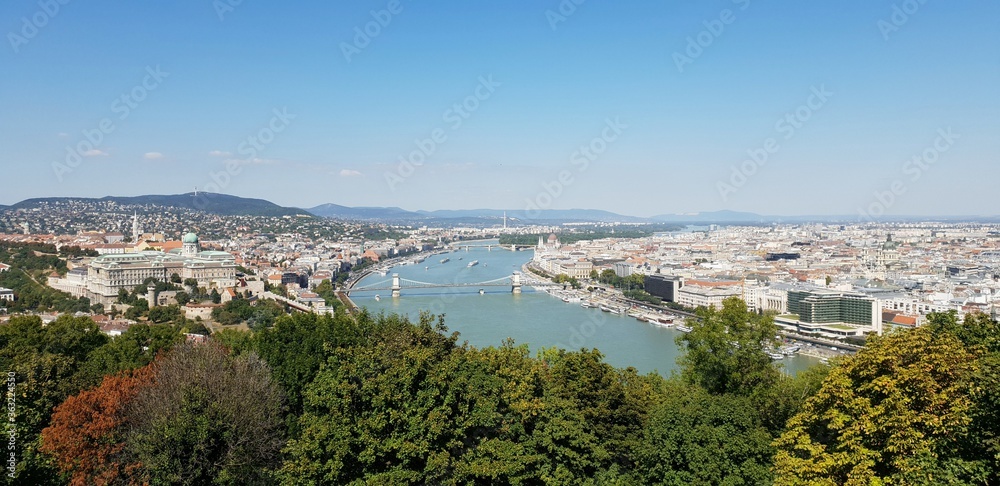 Buda and Pest, two cities becoming one 
