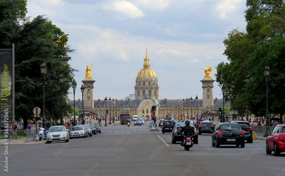 Street view to the golden Dome of Les Invalides 