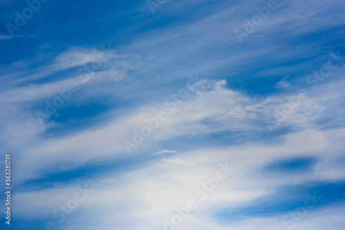 Fototapeta Naklejka Na Ścianę i Meble -  流れる雲と空