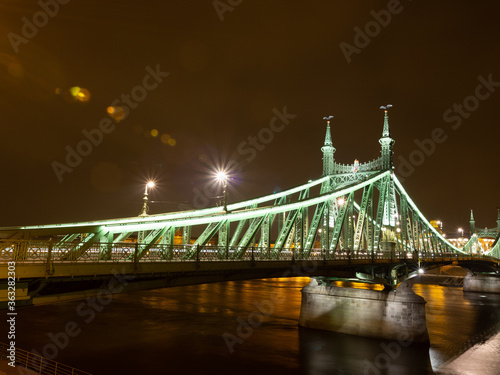 Il ponte Elisabetta sul Danubio a Budapest Ungheria