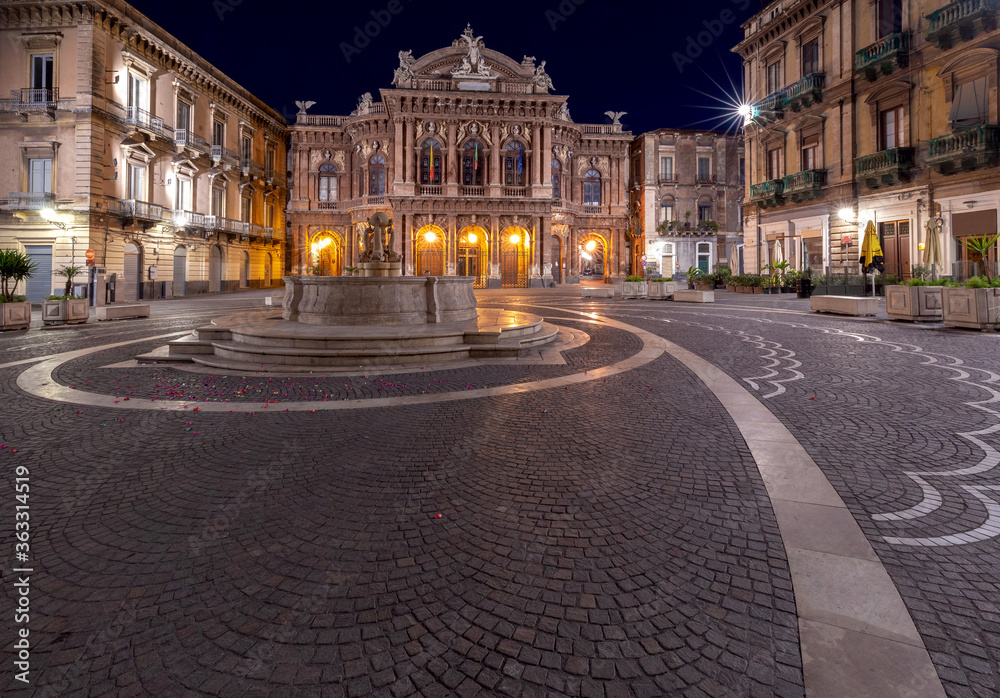 Fototapeta premium Catania. Theater Massimo Bellini.