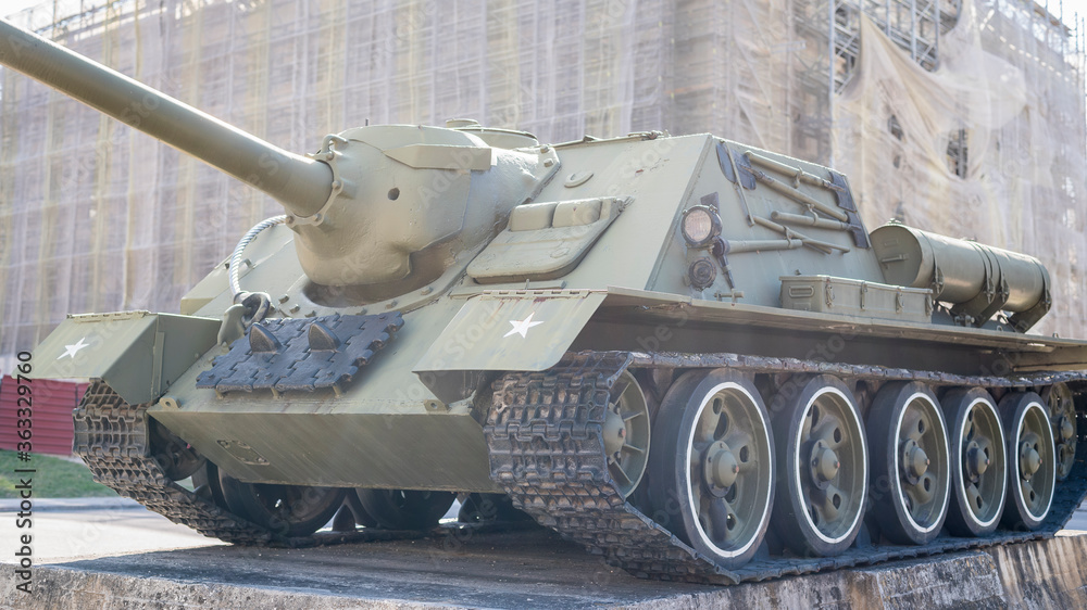 Foto de tanque frente al Monumento de la Revolución de Cuba do Stock ...